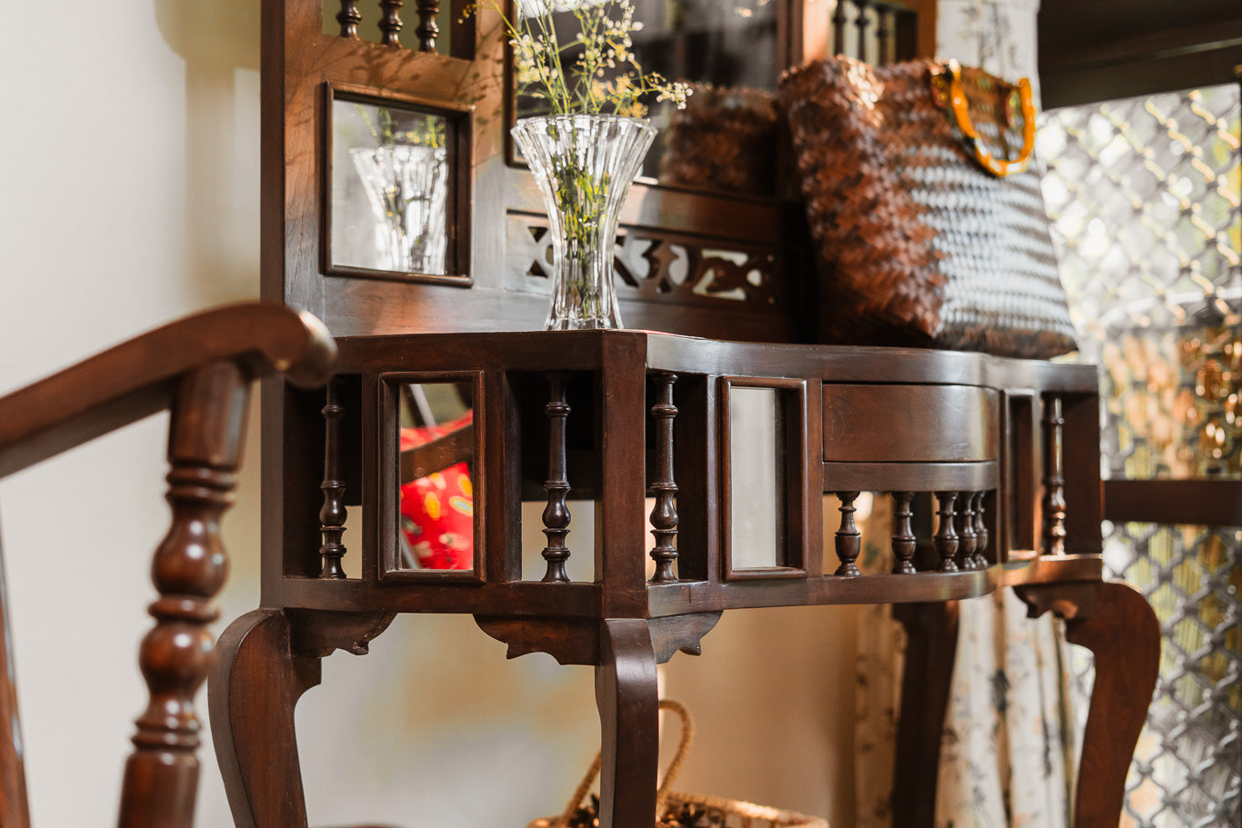 Foyer stand