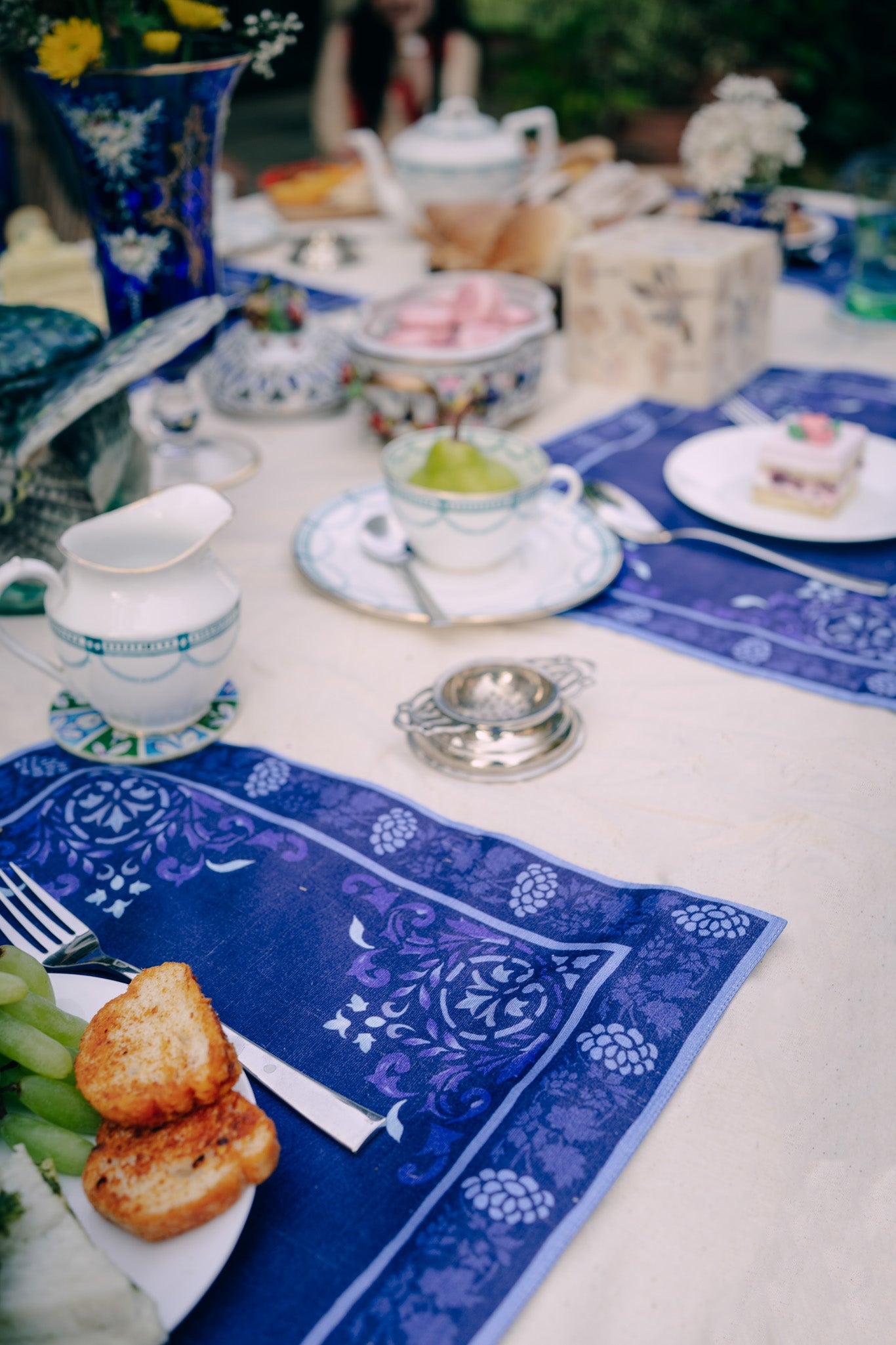 Table mats inspired by wall murals (set of 6)