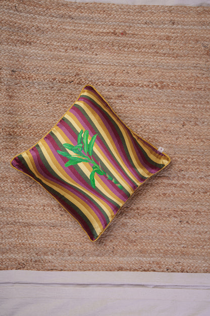 Printed motifs on Vertical Waves cushion cover