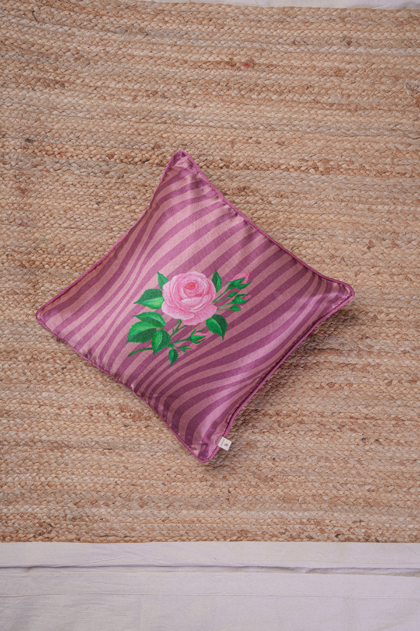 Printed motifs on Vertical Waves cushion cover
