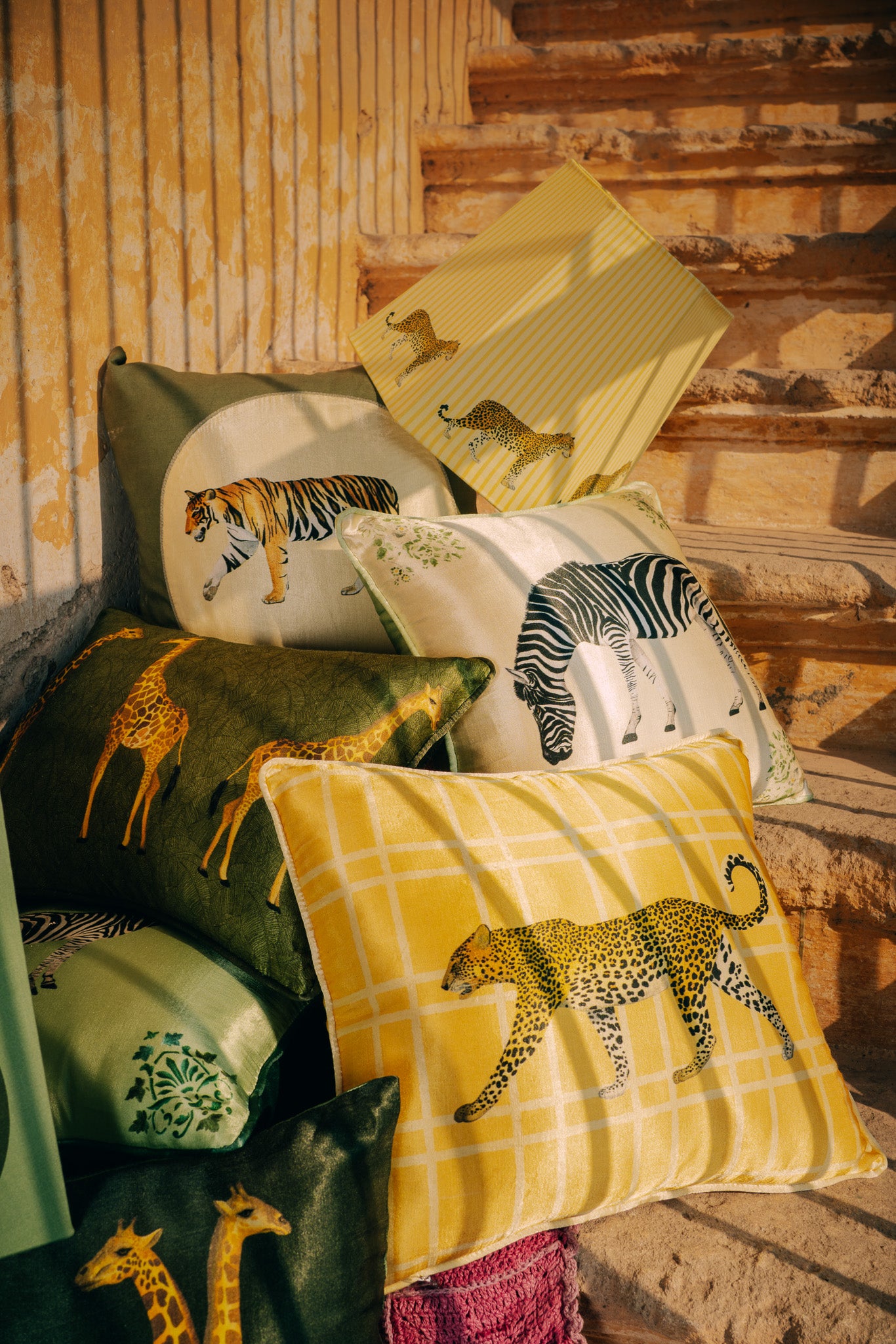 Checkered Leopard cushion cover